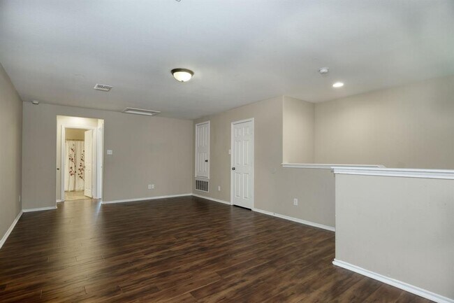 Building Photo - 1244 Yellow Iris Rd