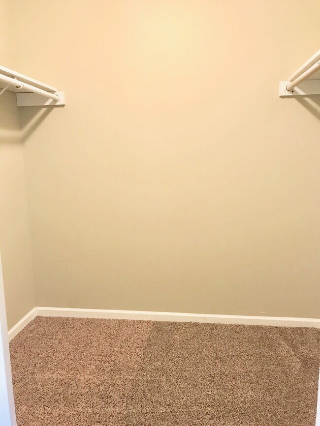 Building Photo - Charming 3 Bedroom, 2 Bathroom Home in Perry Township!