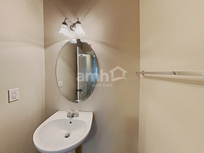 Building Photo - 10707 Parnie Ct