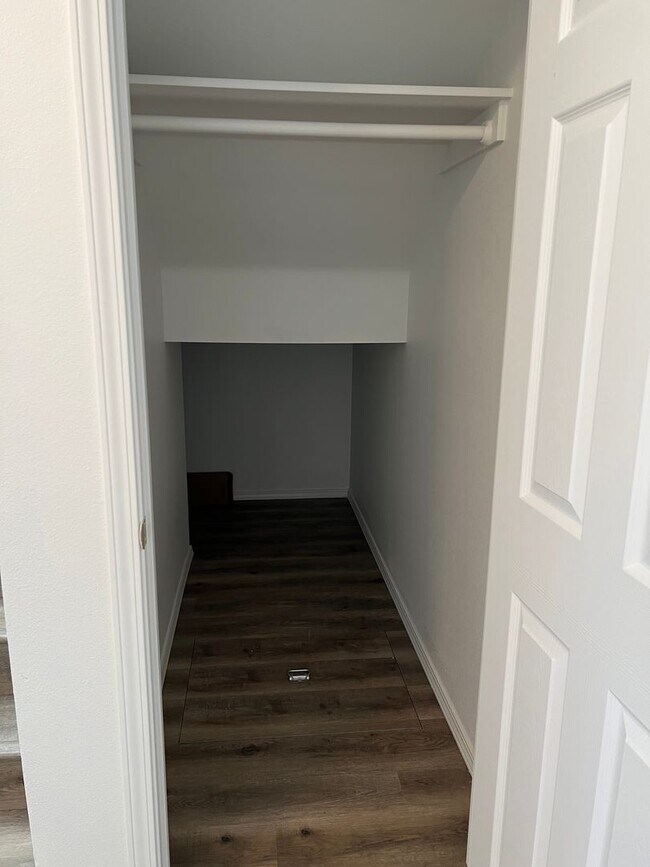 Building Photo - Coming soon! 4 bed 2.5 bath home in Meridian