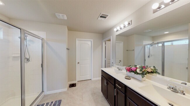 Building Photo - 29611 Nossers Ct