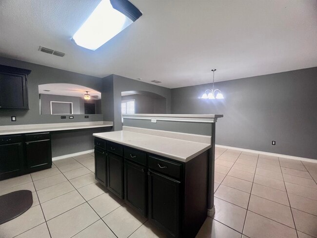 Building Photo - 11110 Revilla Dr