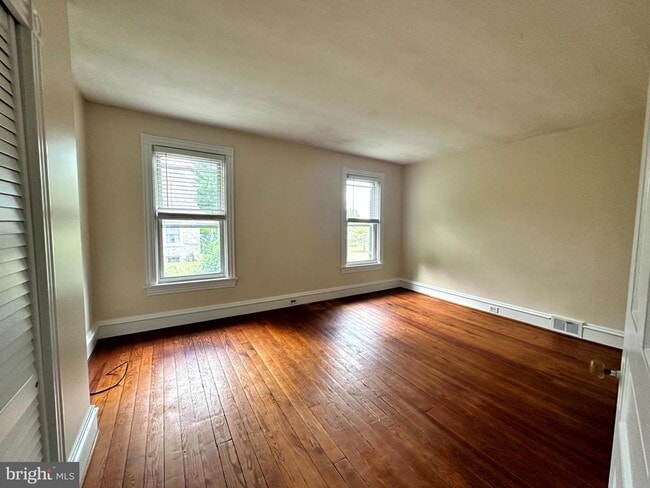 Building Photo - 158 Prospect Ave