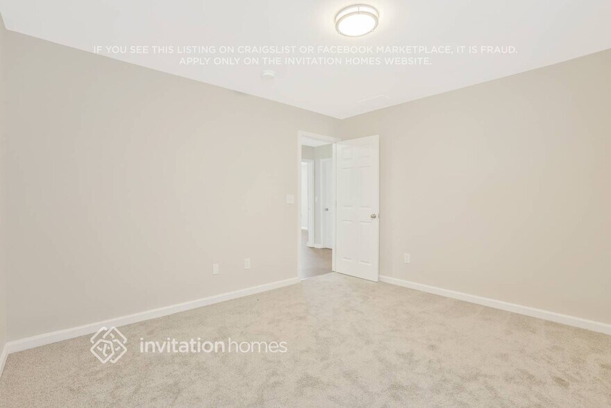 Building Photo - 3851 Lake Sanctuary Way