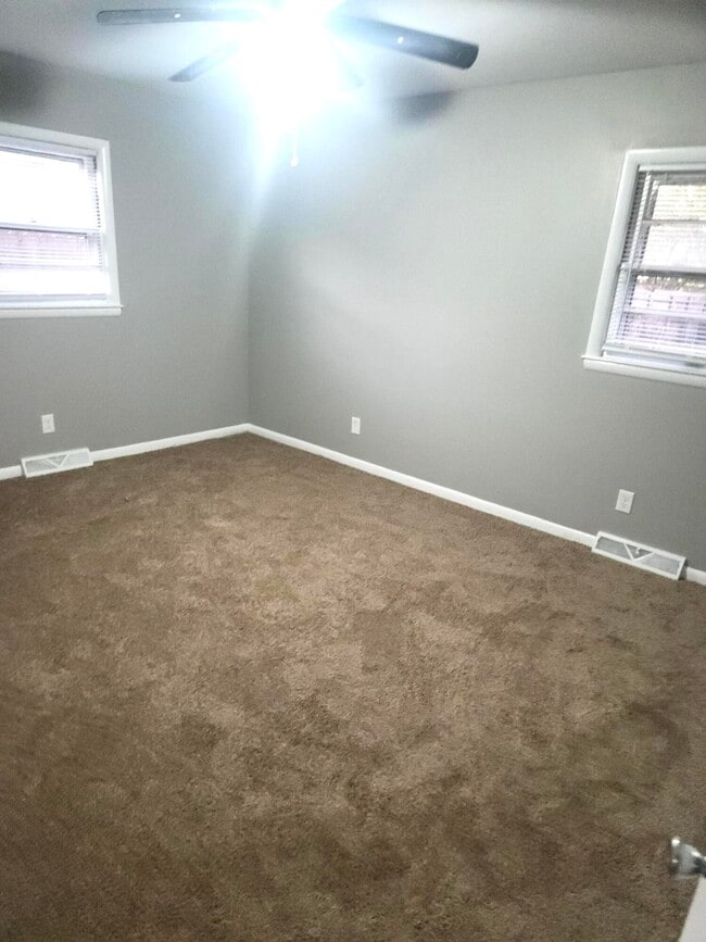 Building Photo - 2408 Butternut Hill Ct