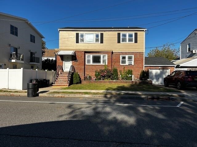 Building Photo - 711 Humboldt St