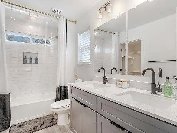 Building Photo - 2610 Birmingham Ave