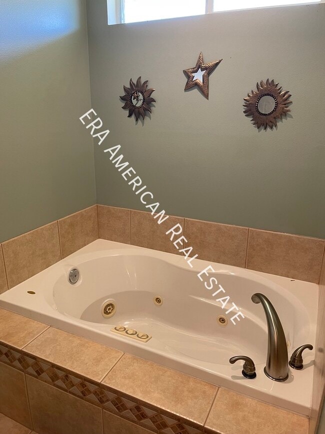 Building Photo - 5420 Lee Farm Blvd