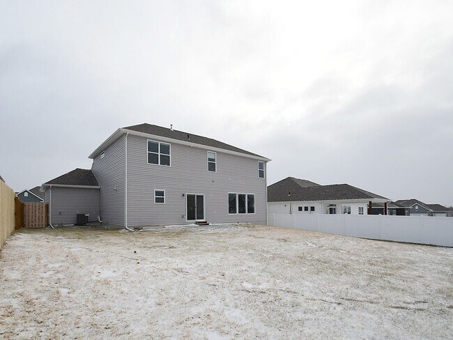 Building Photo - 4918 N 209th St