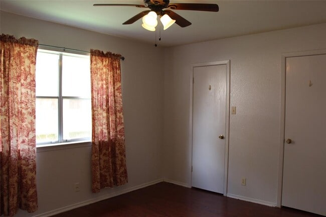 Building Photo - 9603 Nightjar Dr