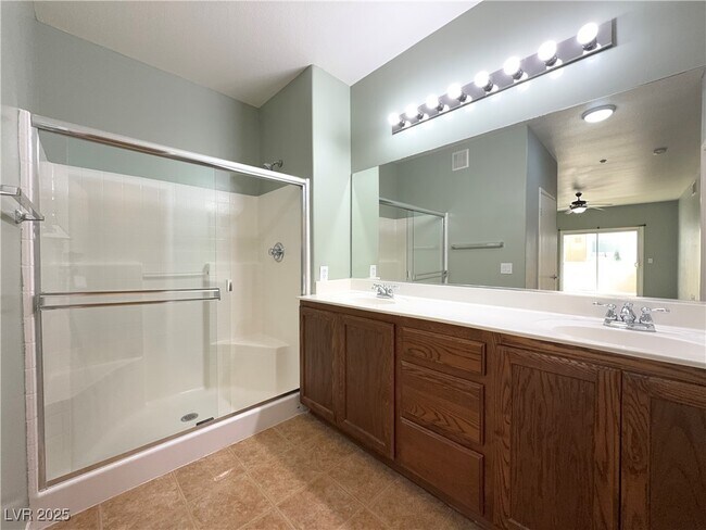 Building Photo - 50 Aura de Blanco St