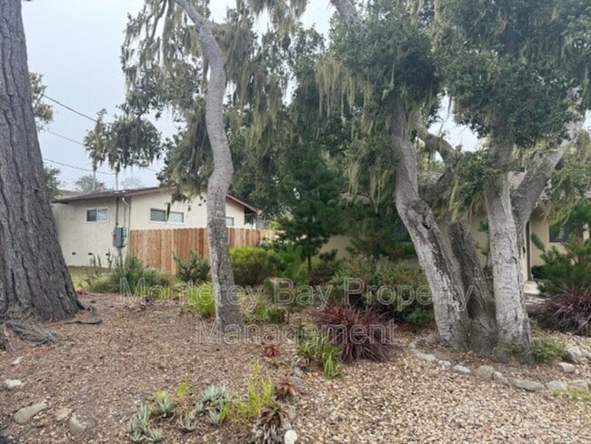Building Photo - 707 Marino Pines Rd