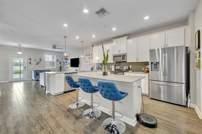 Building Photo - 11626 Epic Ave