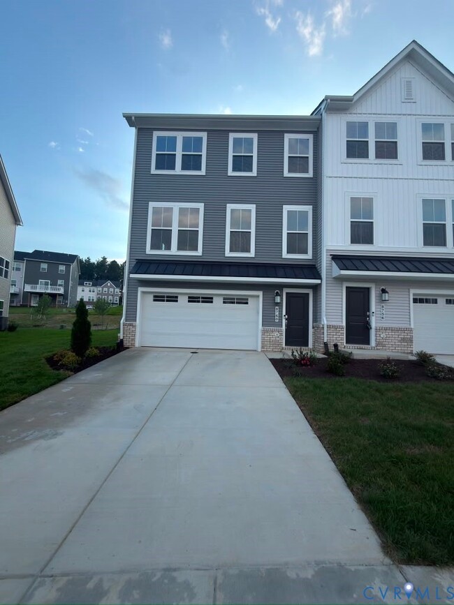 Building Photo - 8760 Whitman Dr