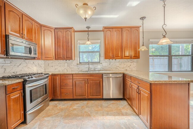 Building Photo - 5938 Theall Rd