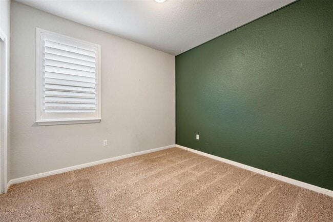 Building Photo - 505 Blue Sage Dr