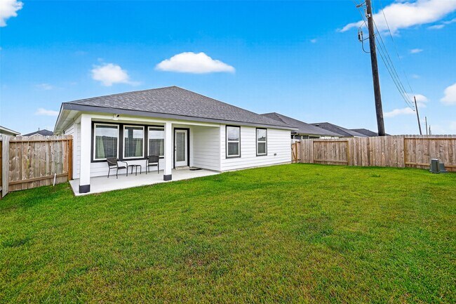 Building Photo - 8730 Shumard Oak Dr