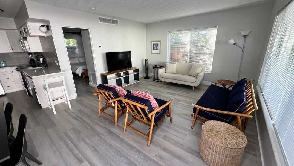 Building Photo - 974 Tennessee Ln