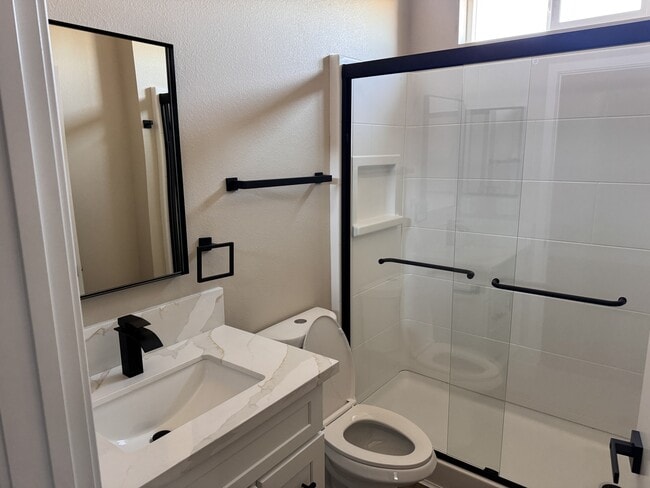 Building Photo - 10367 9th Ave