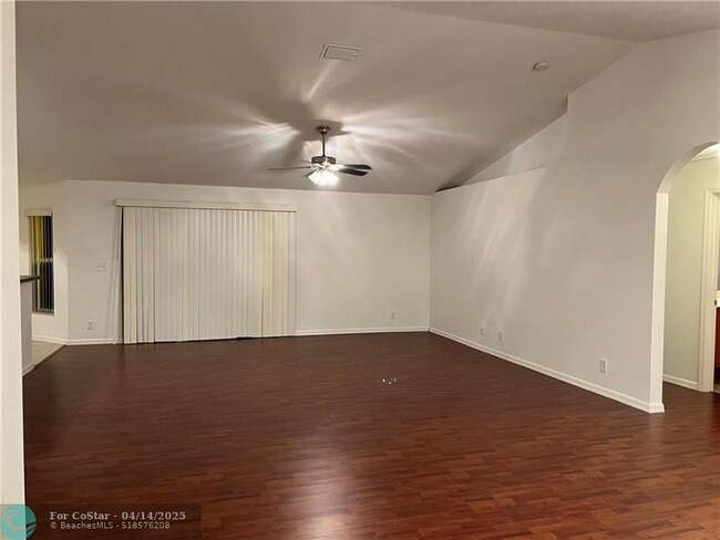 Building Photo - 3542 SW Margela St