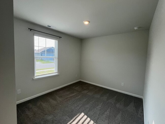 Building Photo - 3563 Wigeon Wy