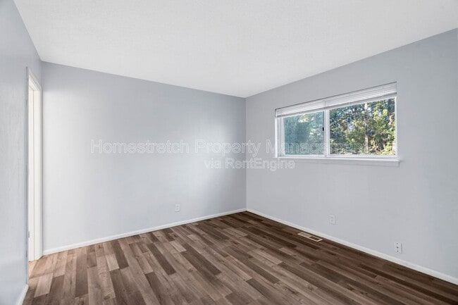 Building Photo - 235 Moule Dr