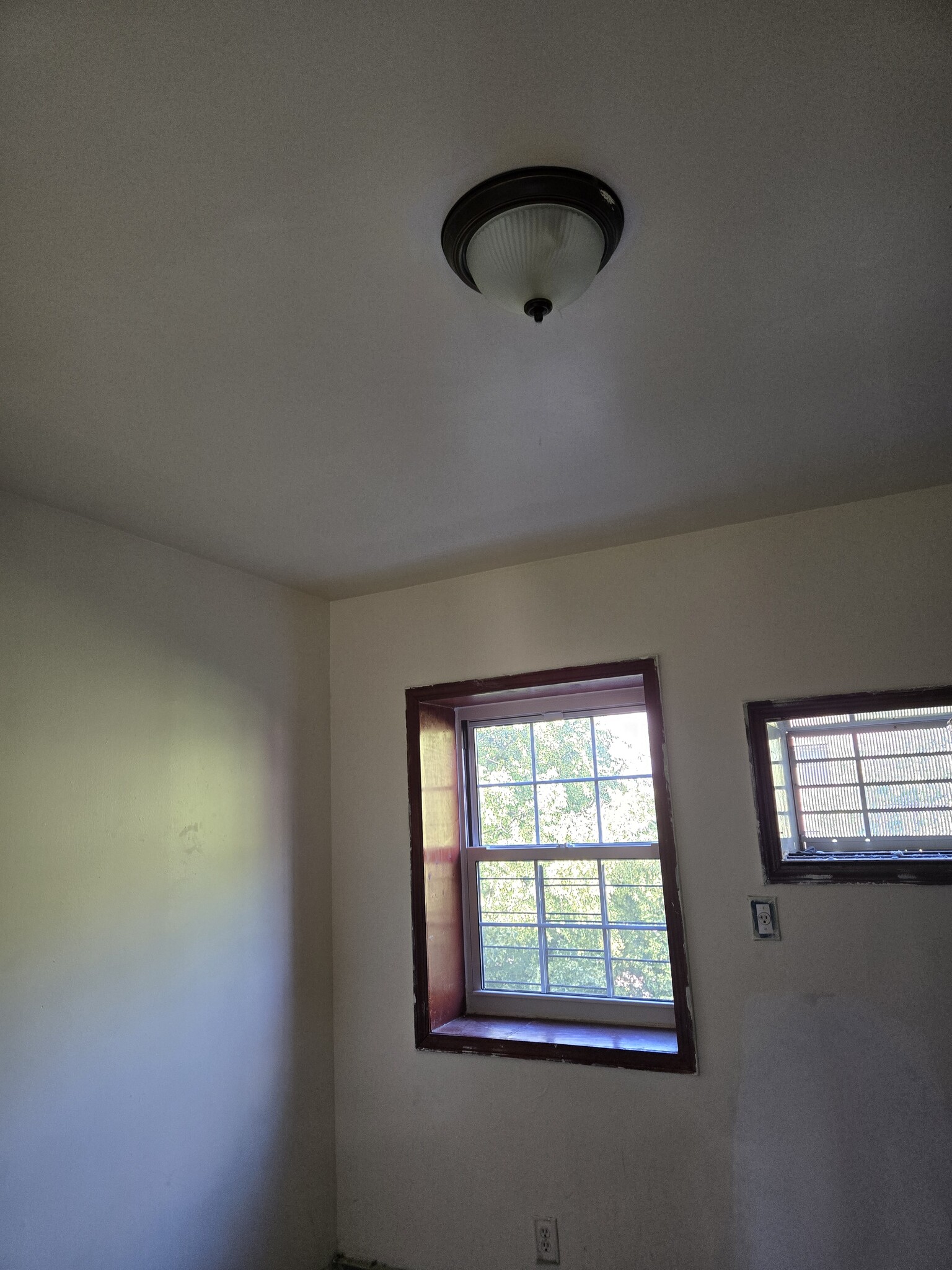 Building Photo - 1153 Commonwealth Ave