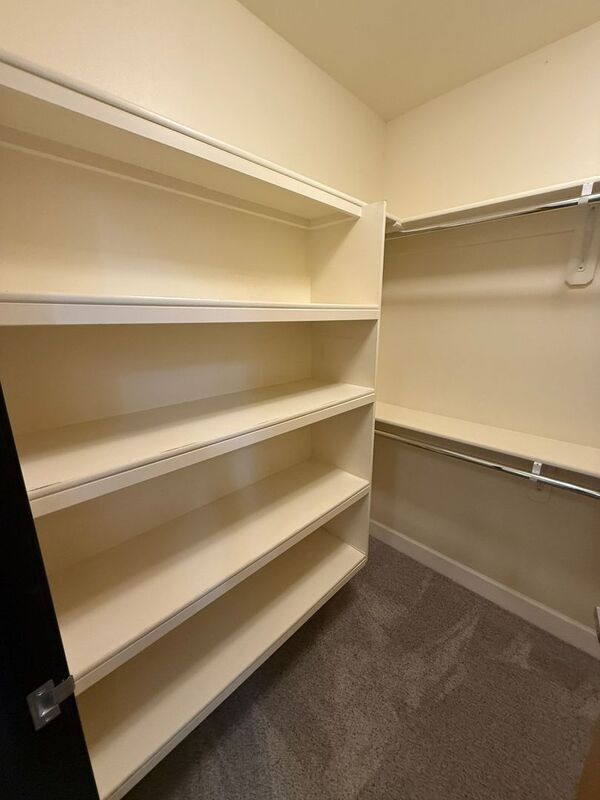 Building Photo - 160 Liberty St NE