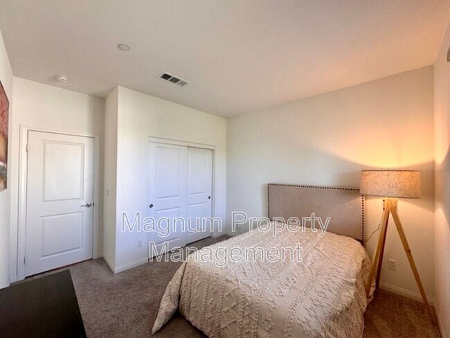 Building Photo - 34110 Big Sur Dr