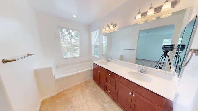 Building Photo - Available Now: Cozy 4 Bedroom 2.5 Bath Hom...