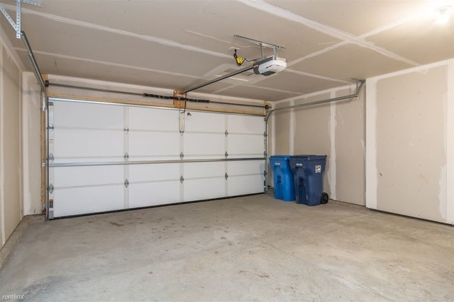 Building Photo - 7507 Beal Ave