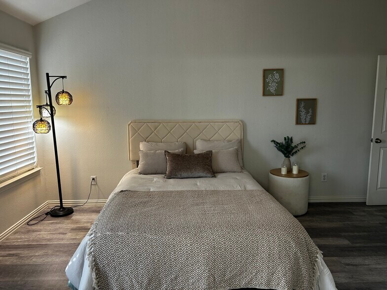 Building Photo - 1796 Massey Dr