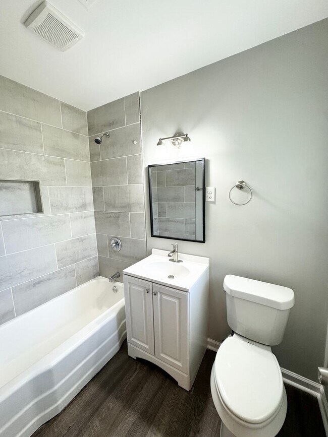 Building Photo - ** 4 Bed 2 Bath located in Morningview ** Call 334-366-9198 to schedule a self tour