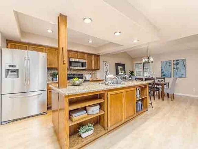 Building Photo - Gorgeous 3 Bedroom in Desired Park West Community