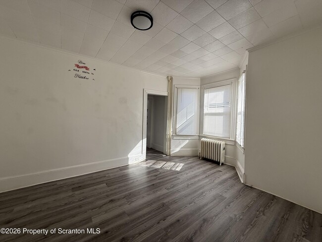 Building Photo - 216-216 14th Ave