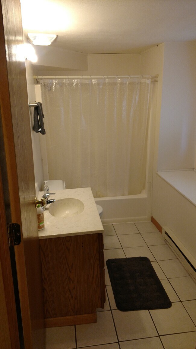 Building Photo - 405 S Page St