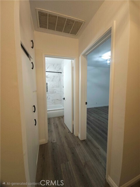 Building Photo - 17423 Burbank Blvd