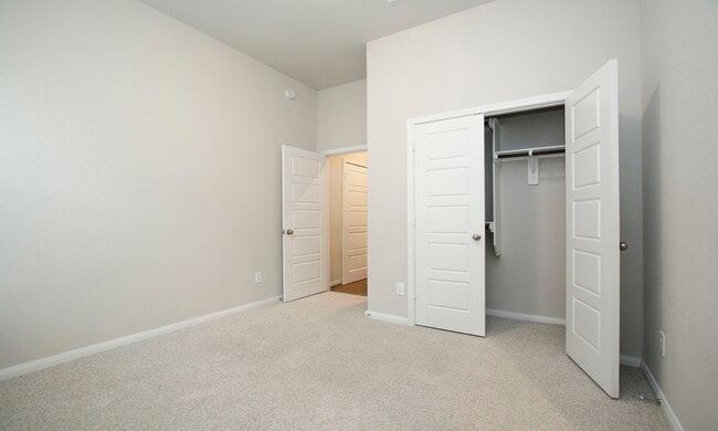 Building Photo - 31611 Lyle Mnr Dr