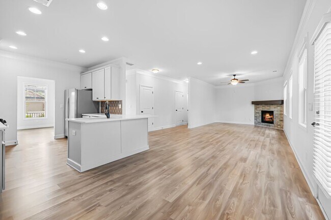 Building Photo - 315 Hudson Chase Ct