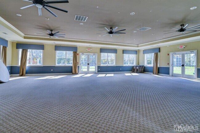 Building Photo - 843 Liberty Ct