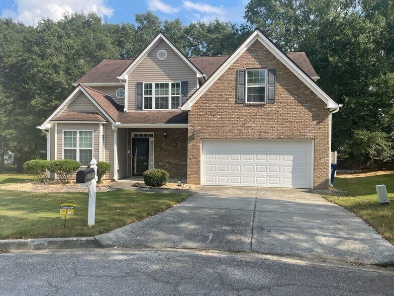 Primary Photo - 2432 Temple View Dr