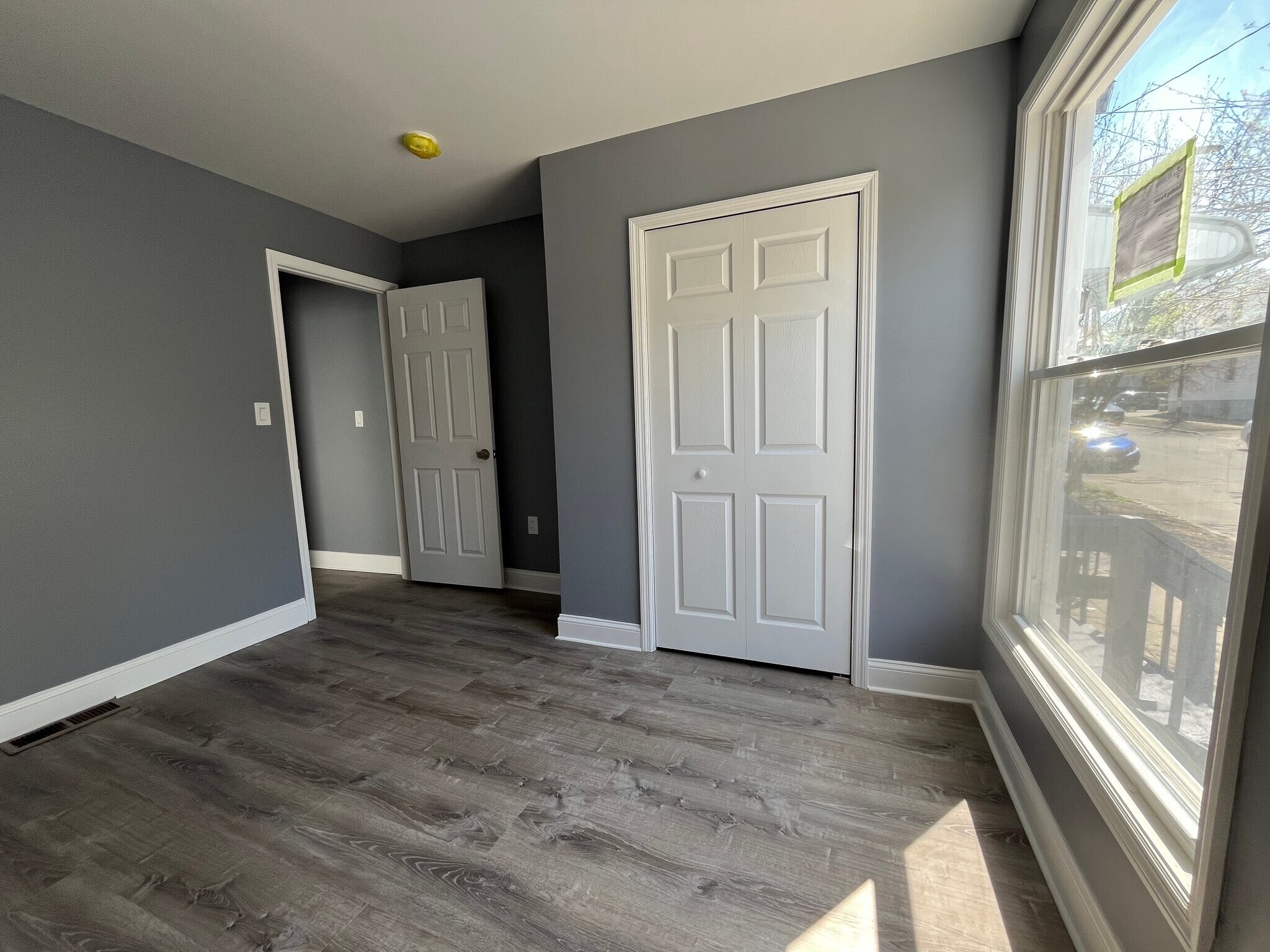 Building Photo - 683 State St