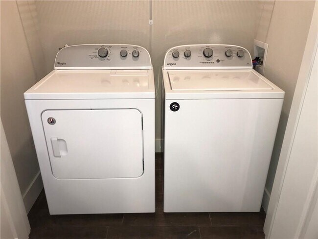 Building Photo - 7672 Har-Ber Ave