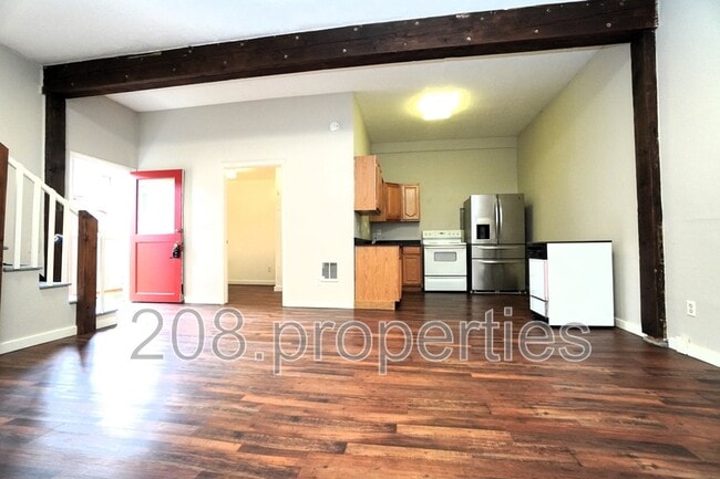 Building Photo - 1615 N 7th St