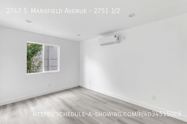 Building Photo - 2747 S Mansfield Ave