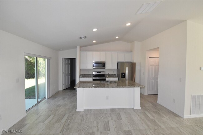 Building Photo - 4436 Adelaide Ave