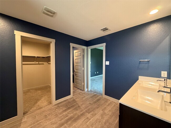 Building Photo - 13337 Silver Egret Ln