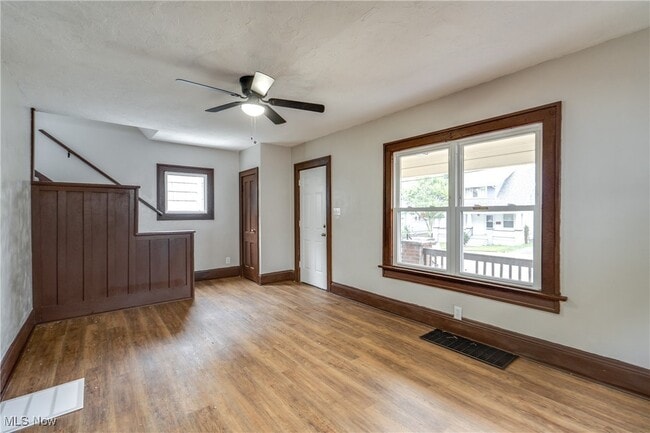 Building Photo - 2338 16th St SW