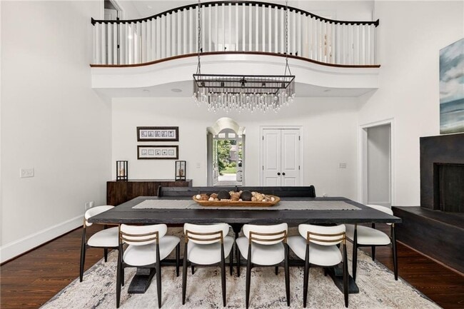 Building Photo - 3669 Cochise Dr SE