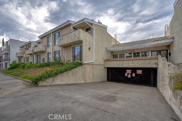 Building Photo - 11834 Gilmore St